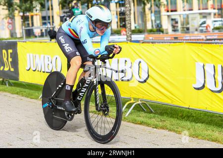 Nieuw Amsterdam, Netherlands. 20th Sep, 2023. Belgian Sara Van de Vel of Fenix-Deceuninck Development Team pictured in action during the elite women individual time trial at the UEC Road European Championships, a 29,5km track in Emmen, The Netherlands, Wednesday 20 September 2023. The European cycling championships takes place from 20 to 24 september. BELGA PHOTO DAVID PINTENS Credit: Belga News Agency/Alamy Live News Stock Photo