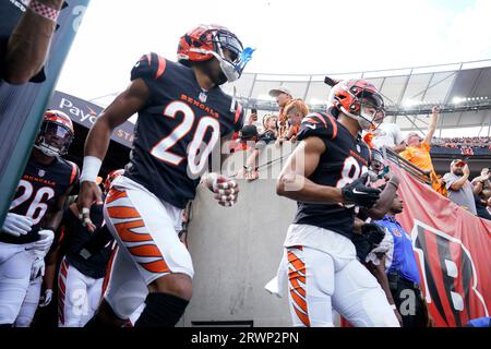 DJ Turner II of the Cincinnati Bengals participates in a drill during  News Photo - Getty Images