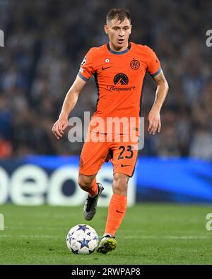 San Sebastian, Spain. 20th Sep, 2023. Nicolo Barella off FC Internazionaleduring the UEFA Champions League match, Group D, between Real Sociedad and Inter Milan played at Reale Arena Stadium on September 20, 2023 in San Sebastian Spain. (Photo by Cesar Ortiz/PRESSINPHOTO) Credit: PRESSINPHOTO SPORTS AGENCY/Alamy Live News Stock Photo