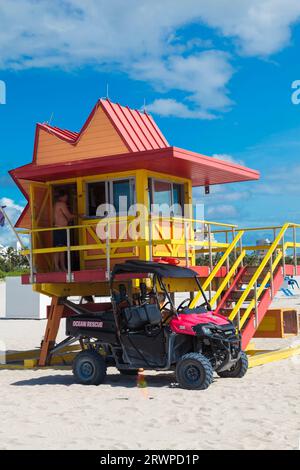 CITY OF MIAMI BEACH LIFEGUARD TOWER, 8th Street,Ocean Drive, Miami Beach: art deco district South Beach, Built in the mid 1990s after Hurricane Andrew Stock Photo