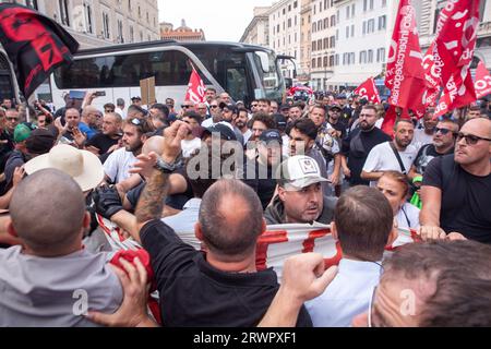 Rome, Italy. 20th Sep, 2023. Clashes between protesters and the police during the demonstration organized by unemployed workers in Naples (Credit Image: © Matteo Nardone/Pacific Press via ZUMA Press Wire) EDITORIAL USAGE ONLY! Not for Commercial USAGE! Stock Photo