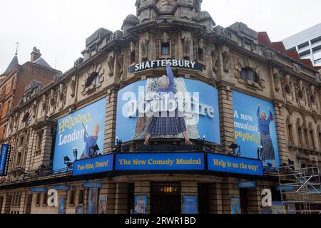 The Shaftesbury Theatre, a West End theatre located in Shaftesbury Avenue, in the London Borough of Camden. It opened in 1911 as the New Prince's Thea Stock Photo