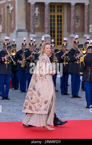 Xavier NIEL & Delphine ARNAULT @ Paris FIAC le 25 octobre 2014