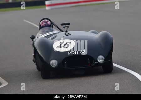 Katarina Kyvalova, Vanina Ickx, Cooper-Jaguar T33, Ran as the sun began