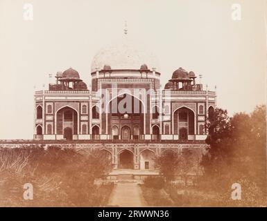 Exterior view of Mughal Emperor Humayun's tomb in Delhi. The islamic building has three main archways and a large central white dome, surrounded by landscaped gardens. Inscribed on negative: Frith's Series. Caption reads: Tomb of Tughluk Shah, Delhi [sic]. Stock Photo