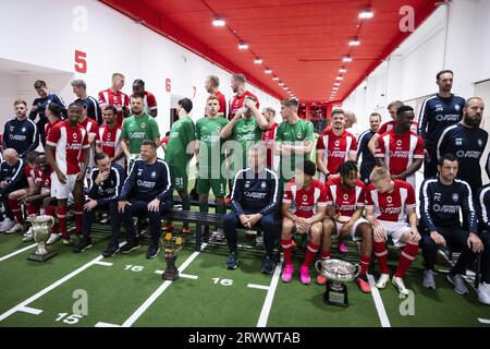 Deurne, Belgium. 21st Sep, 2023. Antwerp FC players and staff members pictured during an updated team presentation of Belgian soccer team Royal Antwerp FC, on Thursday 21 September 2023 in Deurne, Belgium. BELGA PHOTO TOM GOYVAERTS Credit: Belga News Agency/Alamy Live News Stock Photo