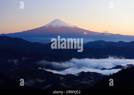 Fuji and the sea of clouds at dawn in Shizuoka Prefecture, Japan Stock Photo