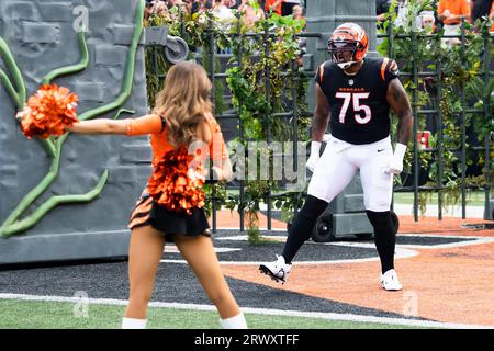 The Trench Warfare Film Room featuring Bengals LT Orlando Brown Jr.