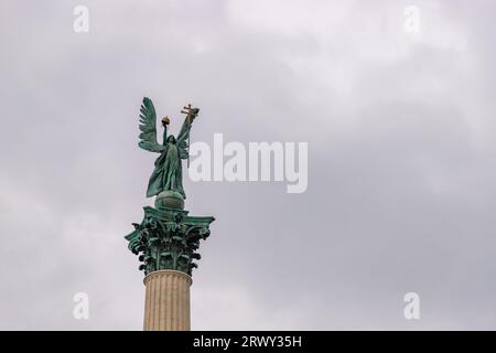 Apostolic double cross hi-res stock photography and images - Alamy