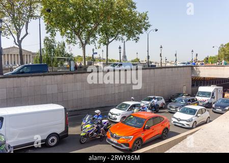 Busy traffic at Quai des Tuileries underpass, Place de la Concorde, 8th arrondissement, Paris, Île-de-France, France Stock Photo