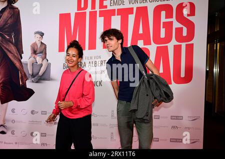 Sarah Blaßkiewitz und Begleitung bei der Premiere des Kinofilms 'Die Mittagsfrau' im Kino International. Berlin, 20.09.2023 Stock Photo