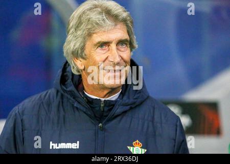 MANUEL PELLEGRINI, manager of the Spanish football team, Real Betis, Image taken at Ibrox stadium, Glasgow, during an UEFA football match. Stock Photo