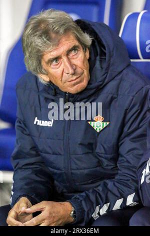 MANUEL PELLEGRINI, manager of the Spanish football team, Real Betis, Image taken at Ibrox stadium, Glasgow, during an UEFA football match. Stock Photo