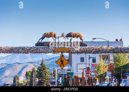 Welcome to Afton, Wyoming, sign atop arch made of elk horns. Stock Photo