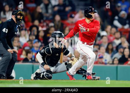 Chicago White Sox catcher Korey Lee swings at a pitch in the fifth