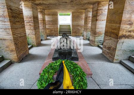 Crypt of the Fallen Soldier - War Memorial (Kriegerdenkmal) at Hofgarten - Munich, Bavaria, Germany Stock Photo