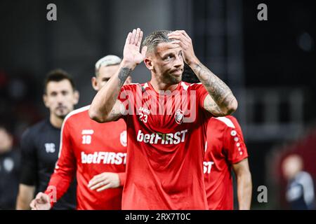 Antwerp, Belgium. 23rd Sep, 2023. Antwerp's Toby Alderweireld pictured before a soccer match between Royal Antwerp FC and RWD Molenbeek, Saturday 23 September 2023 in Antwerp, on day 8/30 of the 2023-2024 'Jupiler Pro League' first division of the Belgian championship. BELGA PHOTO TOM GOYVAERTS Credit: Belga News Agency/Alamy Live News Stock Photo