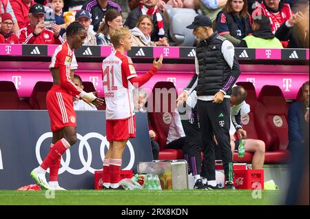 Munich, Germany. 23rd Sep, 2023. Mathys Tel, FCB 39   Frans Krätzig, FCB 41  Trainer Thomas Tuchel (FCB), team manager, headcoach, coach,    in the match  FC BAYERN MUENCHEN - VFL BOCHUM 7-0 on Sept 23, 2023 in Munich, Germany. Season 2023/2024, 1.Bundesliga, FCB, München, matchday 5, 5.Spieltag © Peter Schatz / Alamy Live News    - DFL REGULATIONS PROHIBIT ANY USE OF PHOTOGRAPHS as IMAGE SEQUENCES and/or QUASI-VIDEO - Credit: Peter Schatz/Alamy Live News Stock Photo