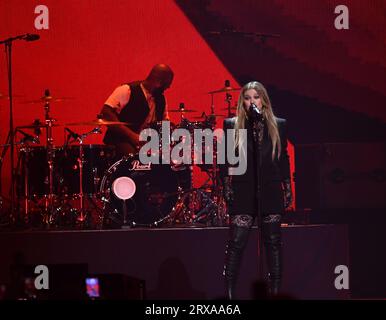 Las Vegas, USA. 23rd Sep, 2023. Kelly Clarkson performs during the iHeartRadio music festival at T-Mobile Arena on September 23, 2023 in Las Vegas, Nevada. (Photo by Bryan Steffy/Sipa USA) Credit: Sipa USA/Alamy Live News Stock Photo