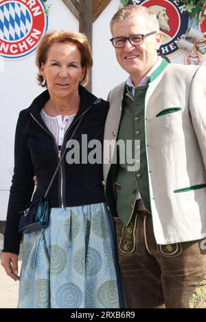 MUNICH, Germany, 24. September 2023: Jan-Christian Dreesen and wife Elke Dreesen, the administrator is the current chief executive officer of Bayern Munich. players and management of Fc BAYERN make their traditional visit of the Oktoberfest and have lunch at the Käfer-Schänke, Kaefer Schaenke Beer Chalet during the Beer festival in Munich. the 188 Oktoberfest Muenchen, named also WIESN, on Sunday 24. September in Munich. The Oktoberfest is the world's largest folk festival and it draws around six million visitors annually. Each year, it continues to break new records. picture and copyright. @ Stock Photo