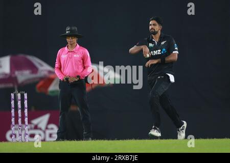 New Zealand spine bowler Ish Sodhi bowl during the Bangladesh and New Zealand 2nd ODI match of three match series at Sher-e-Bangla National Cricket St Stock Photo