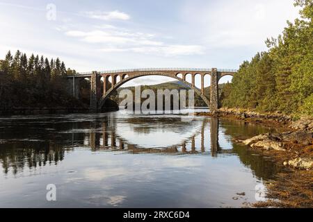 Skodjebruene/The Skodje Bridges (1922 -2004) crossing the Ellingsøyfjord Ålesund, Norway. Main span 14 meters high and 59 meters wide Stock Photo