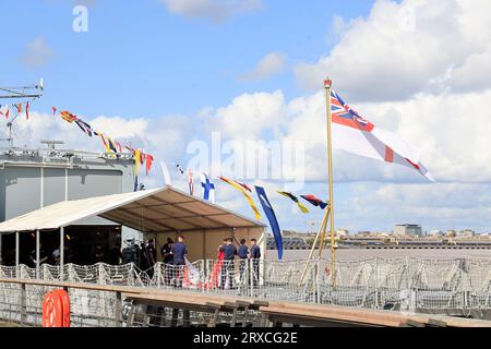 Bordeaux, France. September 22, 2023. Visit of King Charles III and Queen Camilla to Bordeaux on September 22, 2023. The Royal Navy warship HMS Iron Duke after receiving King Charles III and Queen Camilla on board. Bordeaux, Gironde, France, Europe. Photo by Hugo Martin / Alamy Live News. Stock Photo