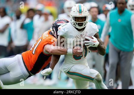 Denver Broncos linebacker Drew Sanders (41) runs against the Los