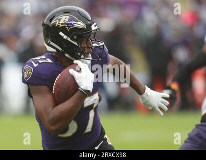 Baltimore, MD, USA. 24th Sep, 2023. Baltimore Ravens RB Kenyan Drake (37) in action against the Indianapolis Colts at M&T Bank Stadium in Baltimore, MD. Photo/ Mike Buscher/Cal Sport Media/Alamy Live News Stock Photo