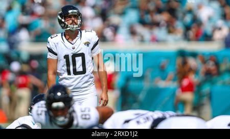 Jacksonville Jaguars kicker Brandon McManus (10) talks with teammates  during an NFL football practice, Tuesday, May 30, 2023, in Jacksonville,  Fla. (AP Photo/John Raoux Stock Photo - Alamy