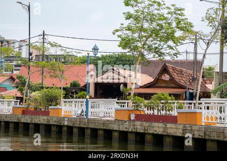 The Malacca River is a river in Malaysia which flows through the middle of the state of Malacca. Stock Photo