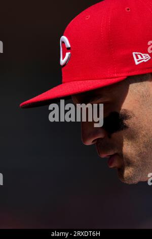 Cincinnati Reds' Joey Votto walks onto the field with his gear prior to a spring  training baseball game against the Chicago Cubs Saturday, March 27, 2021,  in Goodyear, Ariz. (AP Photo/Ross D.