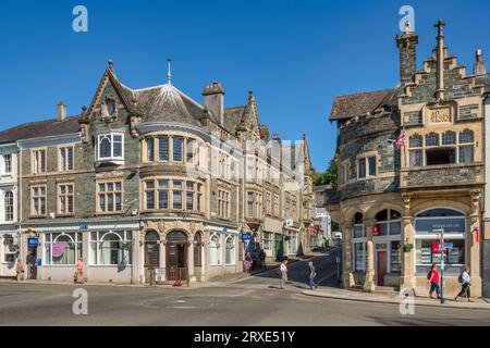 2 June 2023: Tavistock, Devon, UK - Beautiful old buildings in Bedford Square, on a summer day with deep blue sky. A lasting reflection of the great... Stock Photo