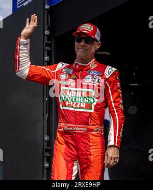 Fort Worth, Texas - September 24rd, 2023: Kevin Harvick , driver of the #4 Hunt Brothers Pizza Ford, competing in the NASCAR Autotrader EchoPark Automotive 400 at Texas Motor Speedway. Credit: Nick Paruch/Alamy Live News Stock Photo