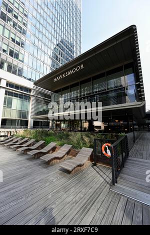 Hawksmoor Wood Wharf and The Lowback, Water Street, Canary Wharf ...