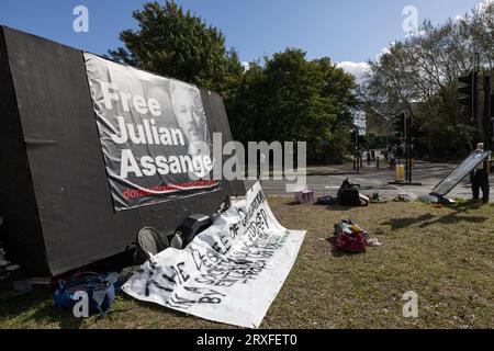 Julian Assange campaign protest bike ride outside HMP Belmarsh London - Don't Extradite Assange campaign hold a mass protest bike ride across the city Stock Photo