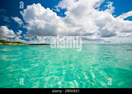Pristine turquoise water off the coast of Aruba; Aruba, Kingdom of the Netherlands Stock Photo