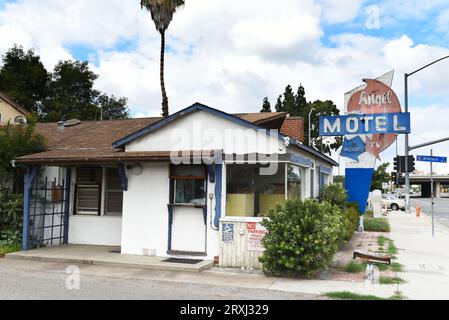 ORANGE, CALIFORNIA - 20 SEPT 2023: The office and sign at the Angel Motel on Chapman Avenue. Stock Photo