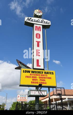 ANAHEIM, CALIFORNIA - 20 SEPT 2023: Sign at the Mardi Gras Motel on Lincoln Avenue. Stock Photo