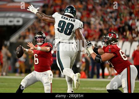 Tampa, United States. 25th Sep, 2023. Philadelphia Eagles defensive tackle Jalen Carter (98) pressures Tampa Bay Buccaneers quarterback Baker Mayfield (6) and Tampa Bay offensive tackle Luke Goedeke (67) during the first half at Raymond James Stadium in Tampa, Florida on Monday, September 25, 2023. Photo by Steve Nesius/UPI Credit: UPI/Alamy Live News Stock Photo