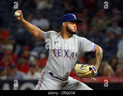 Texas Rangers pitcher Jonathan Hernandez throws during the ninth