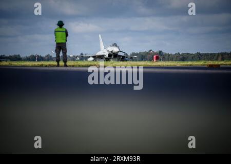 26 September 2023, Estonia, Ämari: Spanish Air Force Eurofighters taxi to the hangar after landing at Ämari Airbase. Photo: Kay Nietfeld/dpa Stock Photo