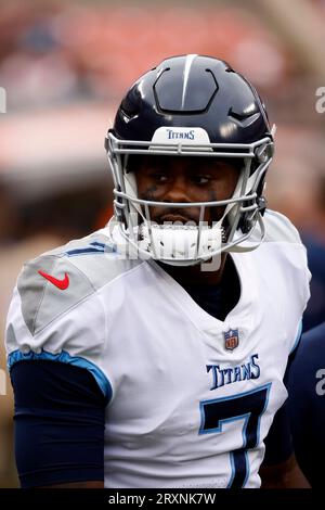 Tennessee Titans quarterback Malik Willis (7) makes his NFL debut in the  NFL Football Game between the Tennessee Titans and the Houston Texans on  Sund Stock Photo - Alamy