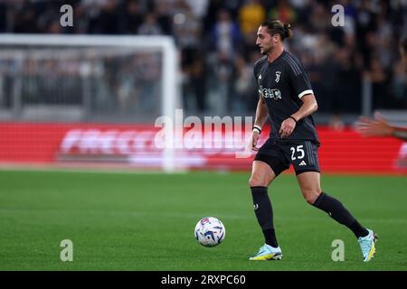 Torino, Italy. 26th Sep, 2023. Adrien Rabiot of Juventus Fc controls the ball during the Serie A match beetween Juventus Fc and Us Lecce at Allianz Stadium on September 26, 2023 in Turin, Italy . Credit: Marco Canoniero/Alamy Live News Stock Photo