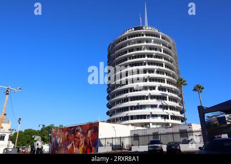 Los Angeles, California: Capitol Records Building located at 1750 Vine St, Los Angeles Stock Photo