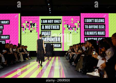 Paris, Frankreich. 26th Sep, 2023. DIOR Spring/Summer 2024 Runway during Paris Fashion Week on September 2023 - Paris; France 26/09/2023 Credit: dpa/Alamy Live News Stock Photo