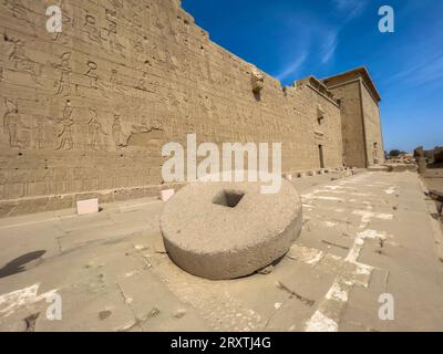 Exterior view of the Temple of Hathor, Dendera Temple complex, Dendera, Egypt, North Africa, Africa Stock Photo