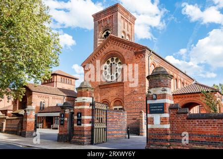 Golders Green Crematorium and Mausoleum in Hoop Lane, London, UK Stock Photo