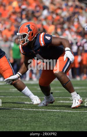 CHAMPAIGN, IL - SEPTEMBER 16: Illinois Fighting Illini Wide