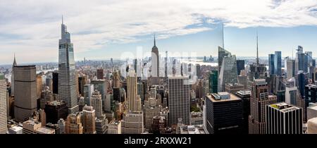 MIDTOWN MANHATTAN, NEW YORK, USA, - SEPTEMBER 15, 2023.  An aerial panoramic view of the Empire State building and surrounding district in Midtown Man Stock Photo